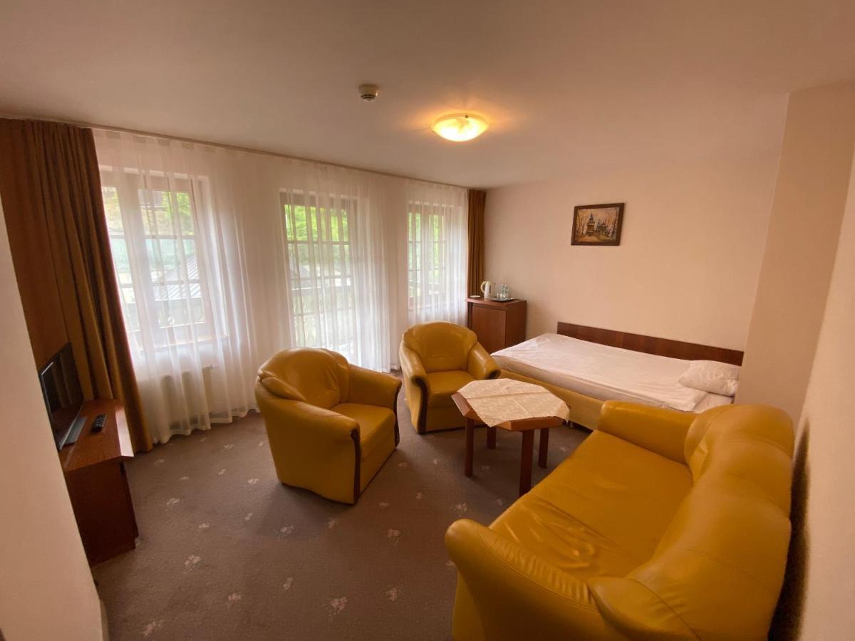 Hotel Grant クリニツァ・ズドルイ エクステリア 写真