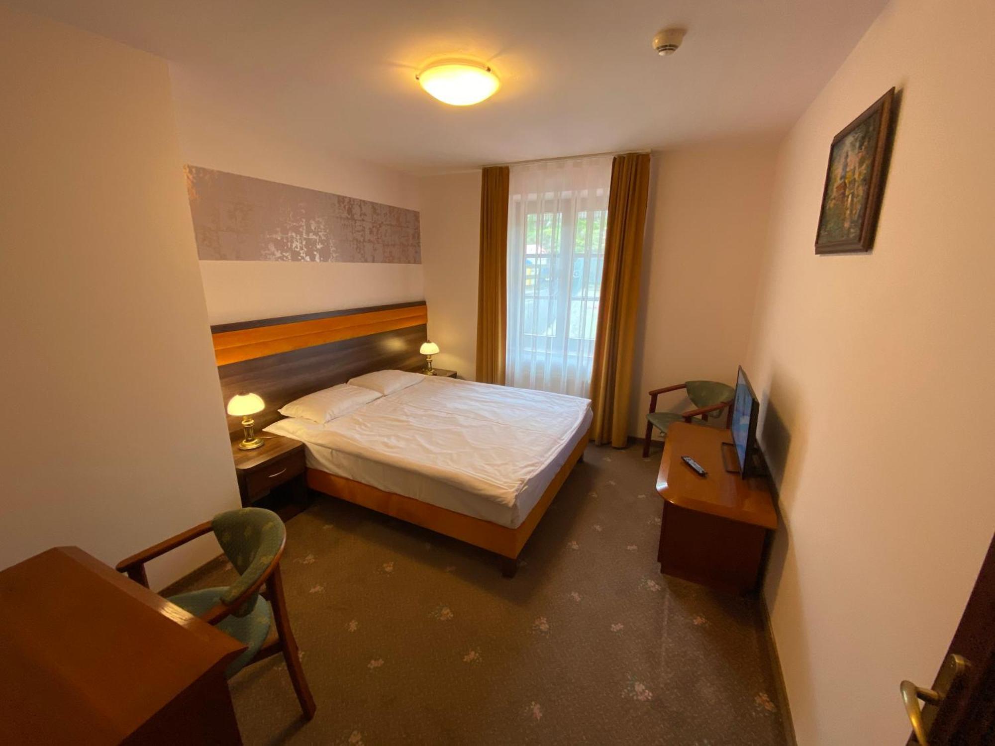 Hotel Grant クリニツァ・ズドルイ エクステリア 写真